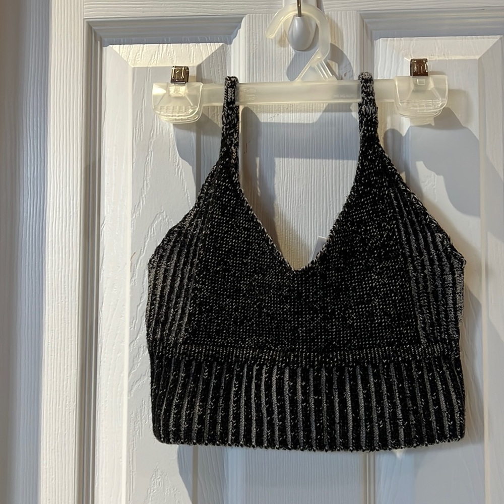 No Brand XS crop top